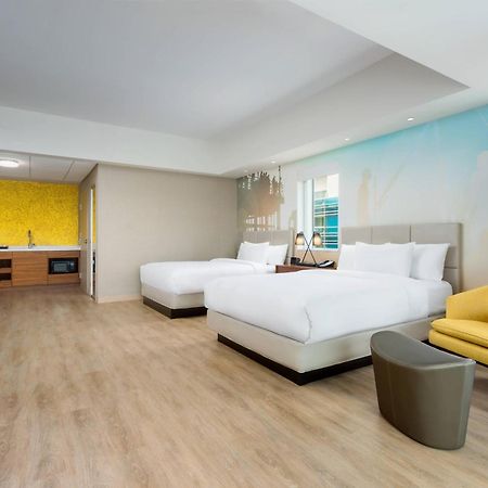 Courtyard By Marriott Santa Monica Hotel Buitenkant foto