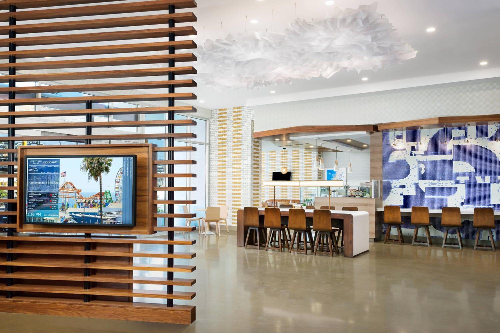 Courtyard By Marriott Santa Monica Hotel Buitenkant foto