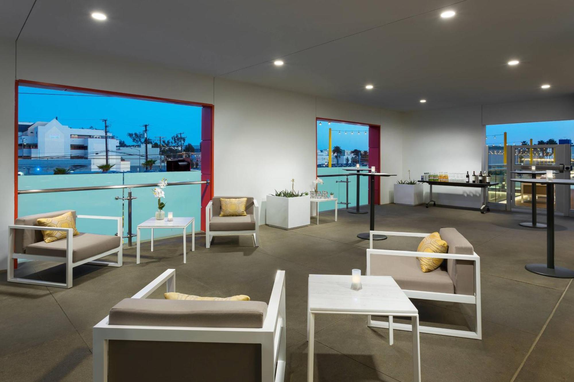 Courtyard By Marriott Santa Monica Hotel Buitenkant foto