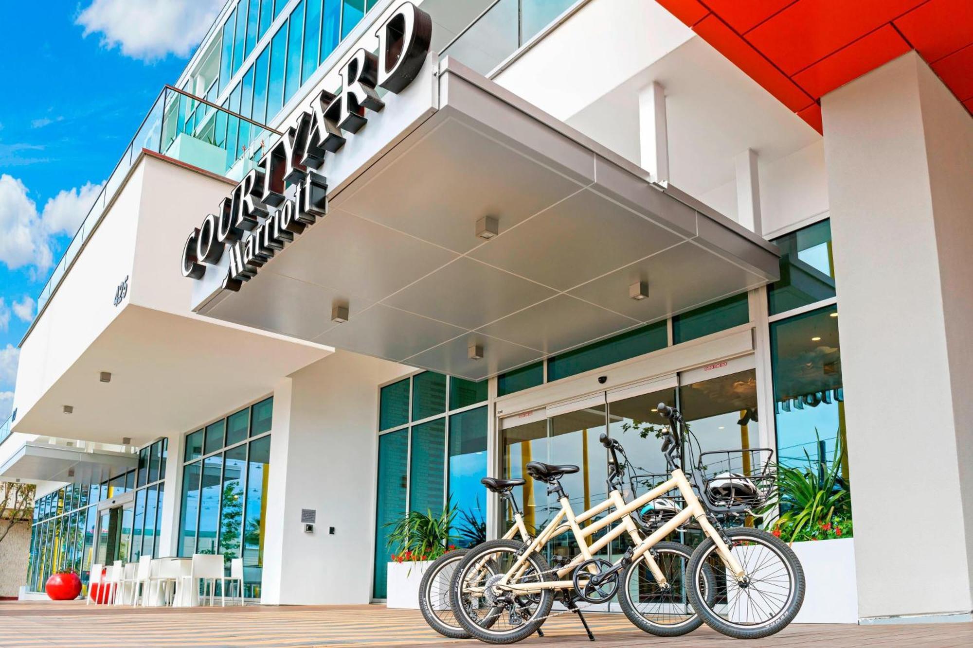 Courtyard By Marriott Santa Monica Hotel Buitenkant foto