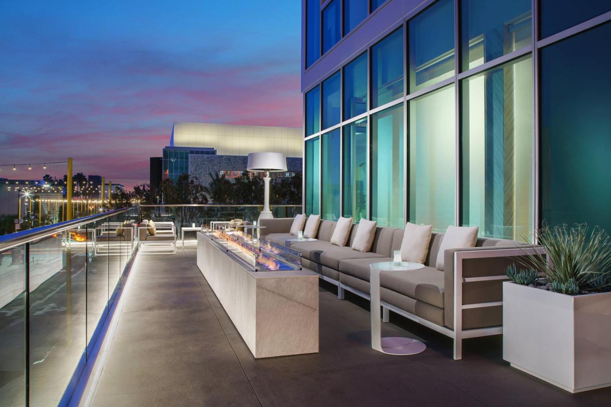 Courtyard By Marriott Santa Monica Hotel Buitenkant foto