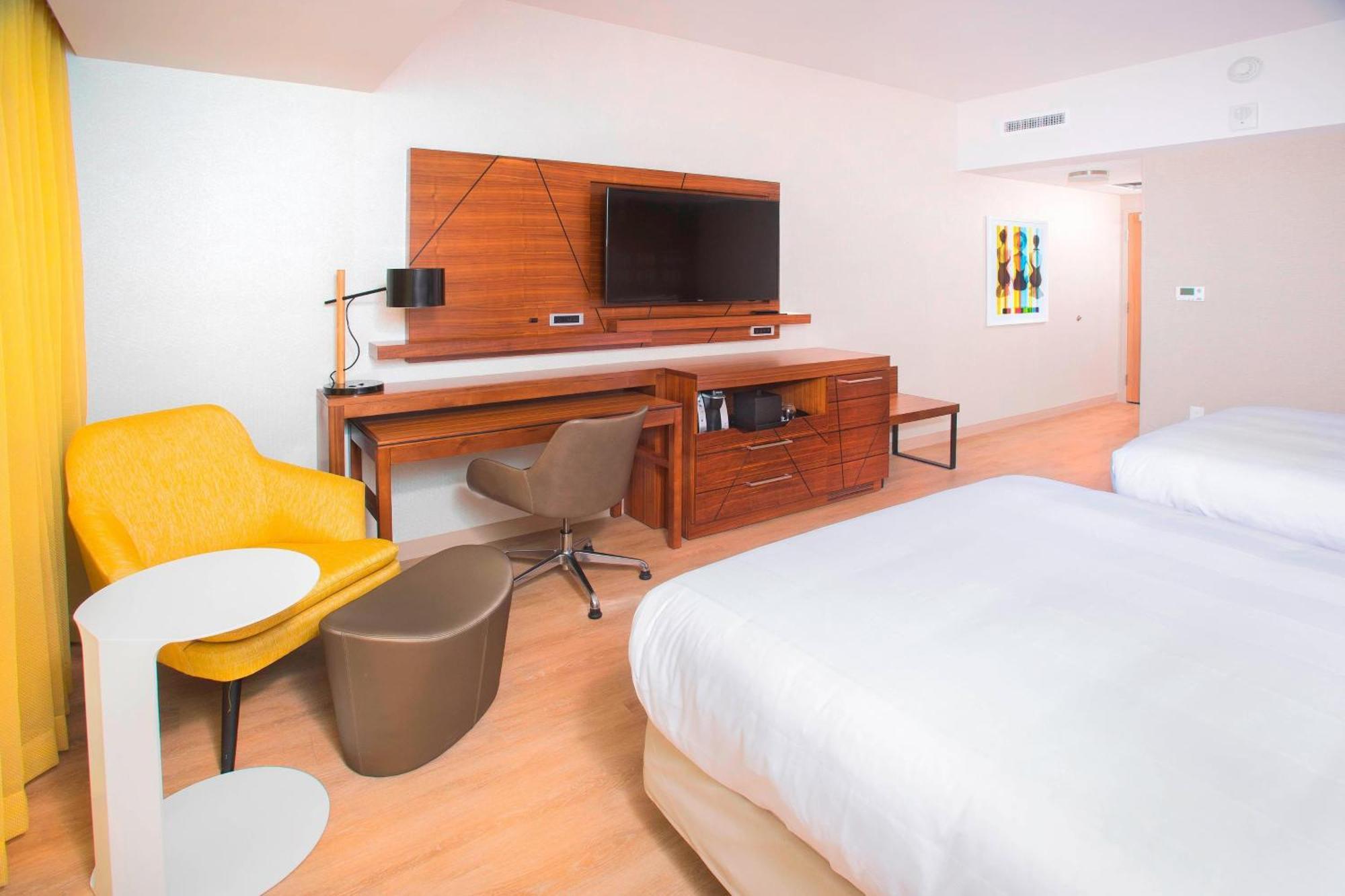 Courtyard By Marriott Santa Monica Hotel Buitenkant foto