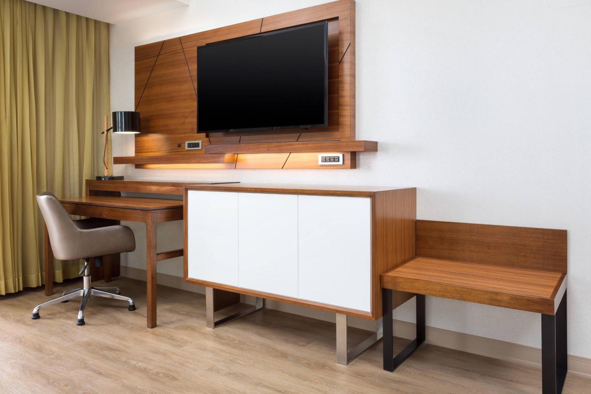 Courtyard By Marriott Santa Monica Hotel Buitenkant foto