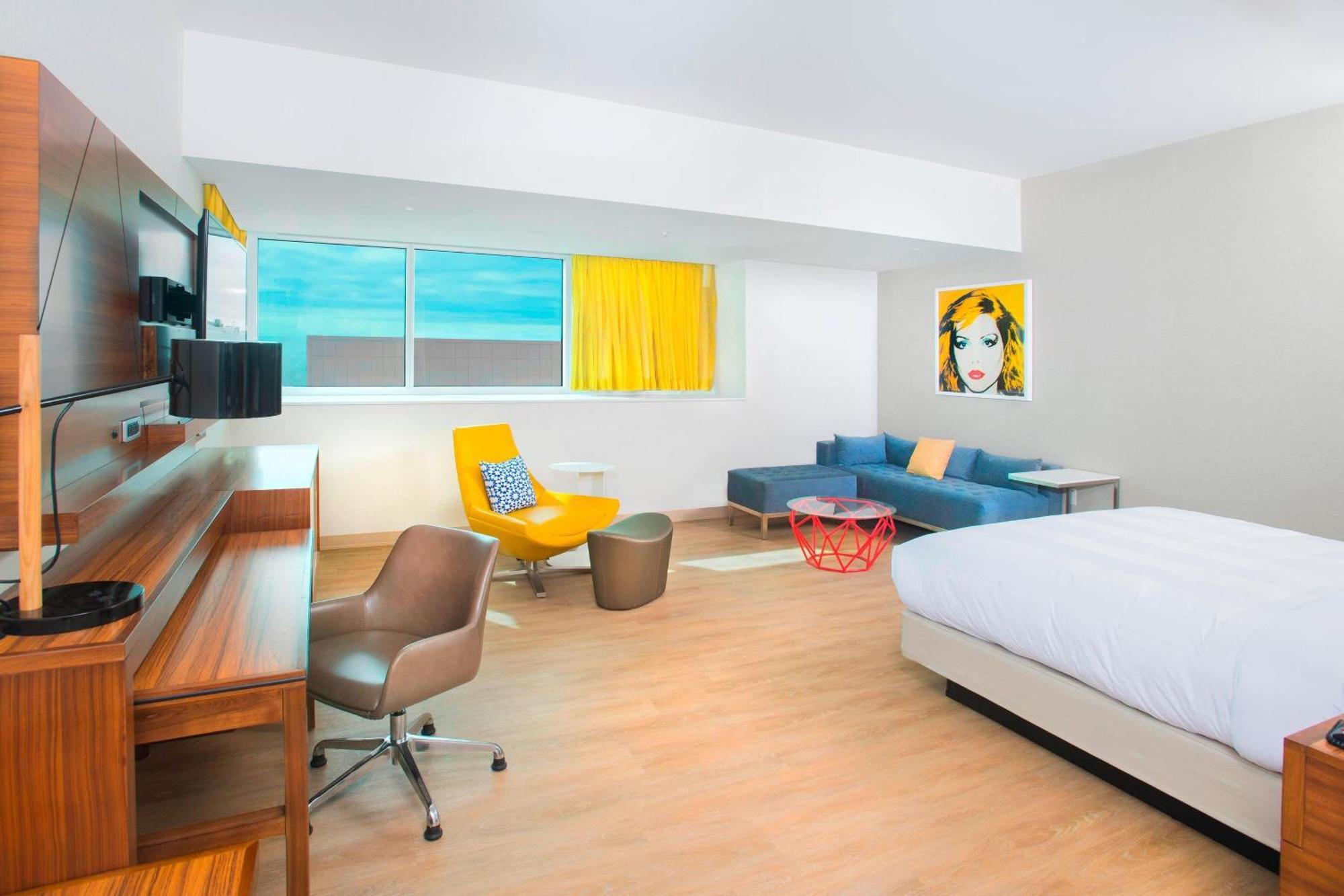 Courtyard By Marriott Santa Monica Hotel Buitenkant foto