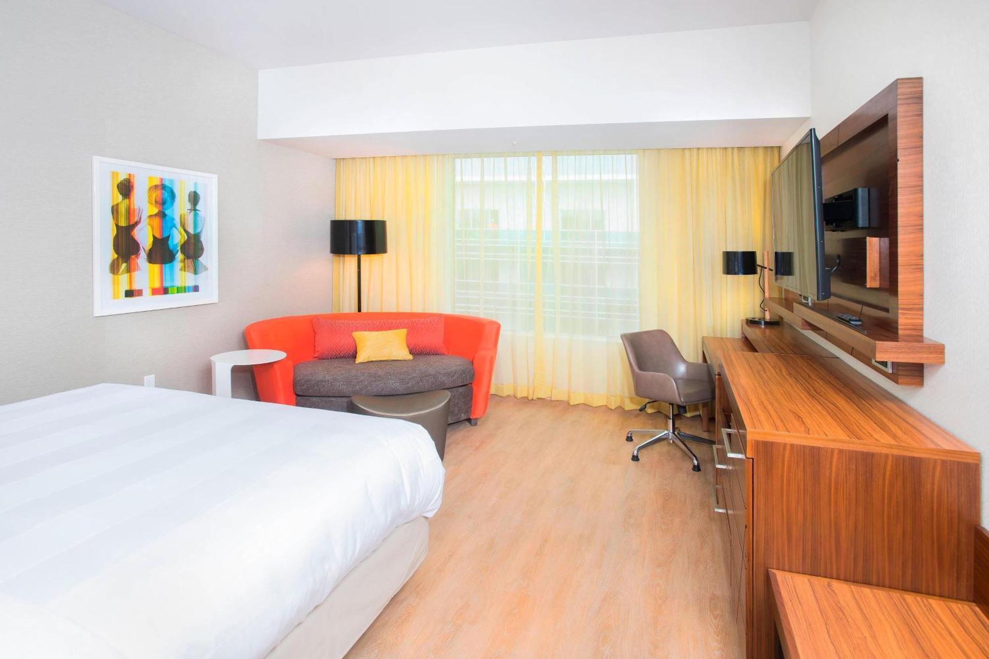 Courtyard By Marriott Santa Monica Hotel Buitenkant foto