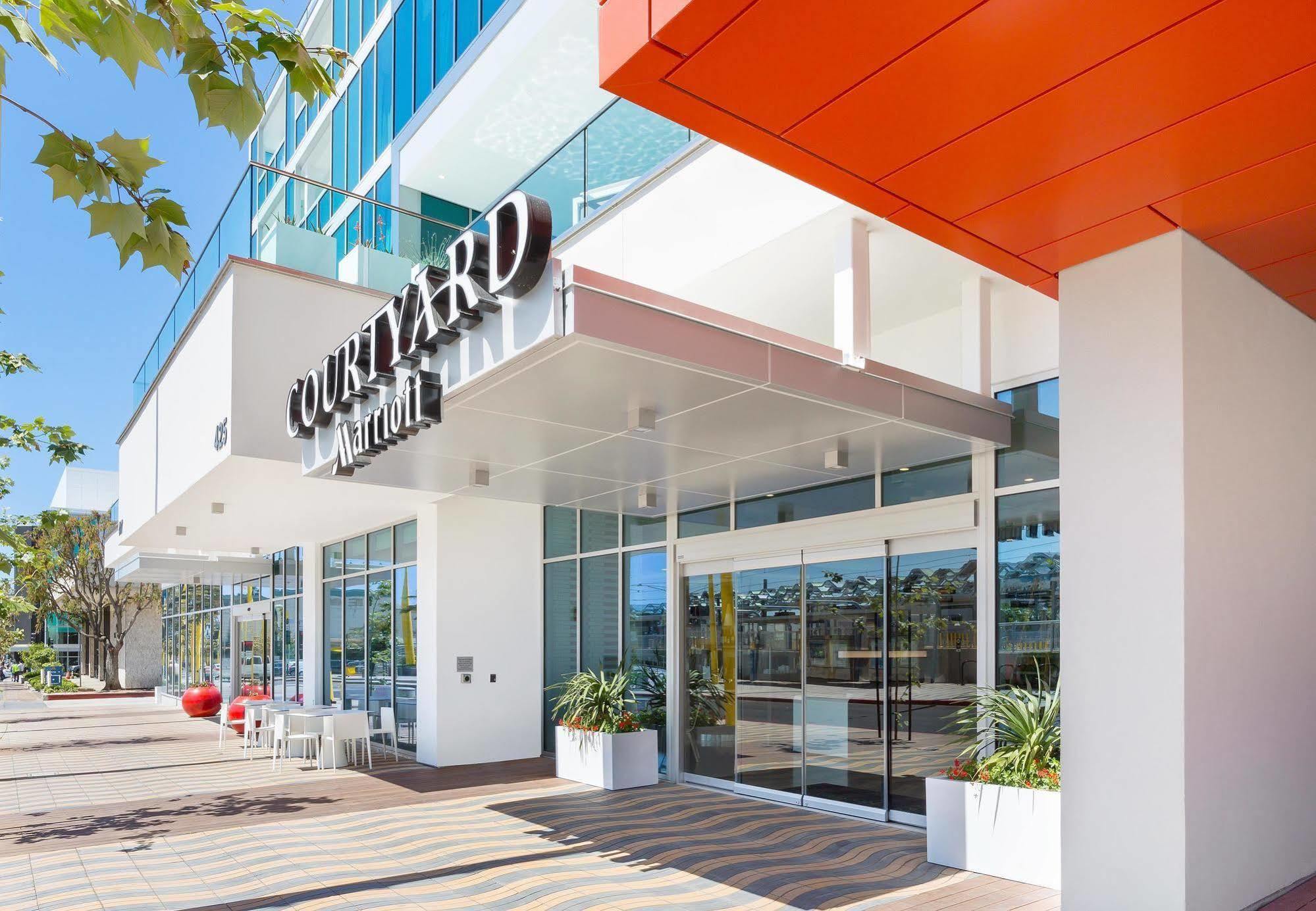 Courtyard By Marriott Santa Monica Hotel Buitenkant foto